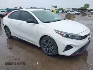 ✅ 2023 Kia Forte GT-Line • VIN: 3KPF54AD0PE689379 • Лот: 43031884. Опубликован ранее на IAAI с пробегом 68 979 миль. Бесплатный доступ к архиву аукционных продаж из США и подробный отчёт об истории автомобиля на DreamBid. Изображение 1.