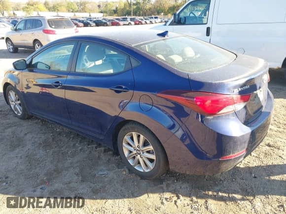 2014 Hyundai Elantra SE with VIN 5NPDH4AE2EH539435, listed as a IAAI auction lot 43507355 with 107,463 mi miles and . Bid and sale history available at DreamBid. Image 3.
