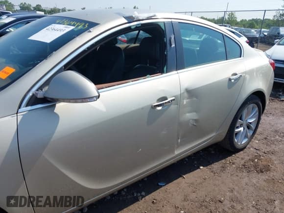 ✅ 2014 Buick Regal Premium I • VIN: 2G4GN5EXXE9321071 • Lot: 42364493. Listed on IAAI with 69,629 mi. Free auction sales archive from the USA and detailed vehicle history report at DreamBid. Image 6.