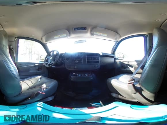 ✅ 2011 GMC Savana • VIN: 1GJW7PFA7B1113450 • Lot: 42070906. Listed on IAAI with 111,363 mi. Free auction sales archive from the USA and detailed vehicle history report at DreamBid. Image 18.