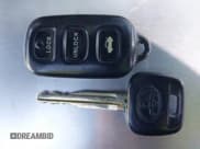 ✅ 2002 Toyota Camry LE • VIN: JTDBE32K520130661 • Lot: 43641183. Wystawiony na IAAI z przebiegiem 244 149 mil. Bezpłatny archiwum sprzedaży aukcyjnych z USA i szczegółowy raport historii pojazdu na DreamBid. Zdjęcie 11.