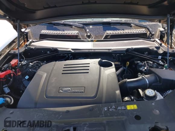 ✅ 2025 Land Rover Defender S • VIN: SALEJ7EX6S2396663 • Лот: 42489153. Опубликован ранее на IAAI с пробегом 6 672 миль. Бесплатный доступ к архиву аукционных продаж из США и подробный отчёт об истории автомобиля на DreamBid. Изображение 10.