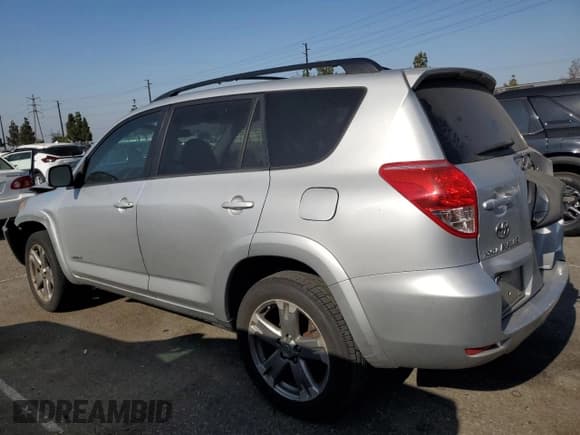 ✅ 2008 Toyota RAV4 Sport • VIN: JTMZK32V286014857 • Lot: 63349275. Listed on Copart with 176,997 mi. Free auction sales archive from the USA and detailed vehicle history report at DreamBid. Image 2.