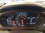 ✅ 2022 Chevrolet Trax LS • VIN: KL7CJNSMXNB555960 • Lot: 42563564. Wystawiony na IAAI z przebiegiem 28 553 mil. Bezpłatny archiwum sprzedaży aukcyjnych z USA i szczegółowy raport historii pojazdu na DreamBid. Zdjęcie 7.