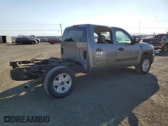 ✅ 2007 Chevrolet Silverado 1500 1LT • VIN: 3GCEK13M97G557029 • Лот: 73782784. Опубликован ранее на Copart с пробегом 140 827 миль. Бесплатный доступ к архиву аукционных продаж из США и подробный отчёт об истории автомобиля на DreamBid. Изображение 3.