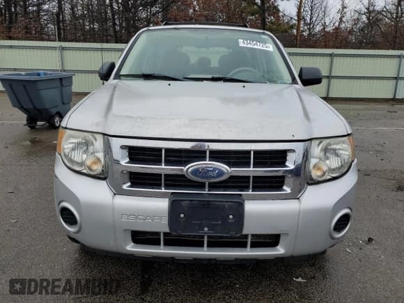 ✅ 2008 Ford Escape XLS • VIN: 1FMCU92Z08KB04078 • Lot: 43454725. Wystawiony na Copart z przebiegiem 108 268 mil. Bezpłatny archiwum sprzedaży aukcyjnych z USA i szczegółowy raport historii pojazdu na DreamBid. Zdjęcie 5.