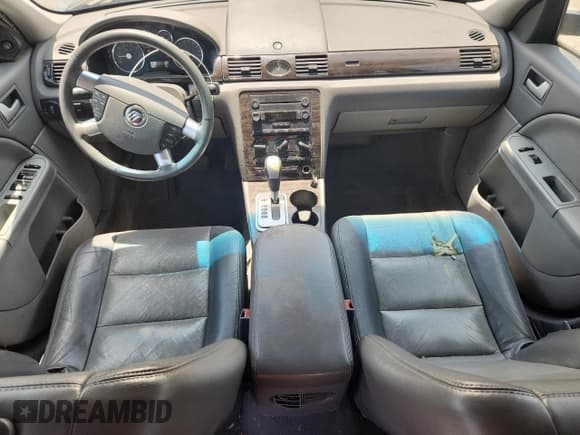 ✅ 2007 Mercury Montego • VIN: 1MEHM40117G612263 • Lot: 61839135. Wystawiony na Copart z przebiegiem 227 327 mil. Bezpłatny archiwum sprzedaży aukcyjnych z USA i szczegółowy raport historii pojazdu na DreamBid. Zdjęcie 8.