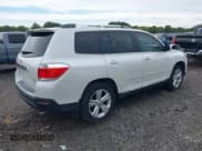 ✅ 2012 Toyota Highlander Limited • VIN: 5TDYK3EH8CS063085 • Lot: 42880888. Wystawiony na IAAI z przebiegiem 230 360 mil. Bezpłatny archiwum sprzedaży aukcyjnych z USA i szczegółowy raport historii pojazdu na DreamBid. Zdjęcie 4.