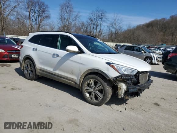✅ 2014 Hyundai Santa Fe GLS • VIN: KM8SRDHF1EU081603 • Лот: 45460314. Опубликован ранее на Copart с пробегом 150 696 миль. Бесплатный доступ к архиву аукционных продаж из США и подробный отчёт об истории автомобиля на DreamBid. Изображение 4.