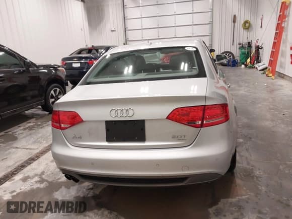 ✅ 2012 Audi A4 Premium Plus • VIN: WAUFFAFL7CN015017 • Lot: 43787122. Listed on IAAI with 95,550 mi. Free auction sales archive from the USA and detailed vehicle history report at DreamBid. Image 16.