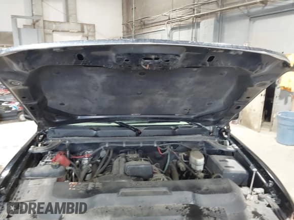 ✅ 2012 Chevrolet Silverado 2500HD LT • VIN: 1GC2KXCG2CZ303026 • Lot: 41877707. Wystawiony na IAAI z przebiegiem 251 672 mil. Bezpłatny archiwum sprzedaży aukcyjnych z USA i szczegółowy raport historii pojazdu na DreamBid. Zdjęcie 10.