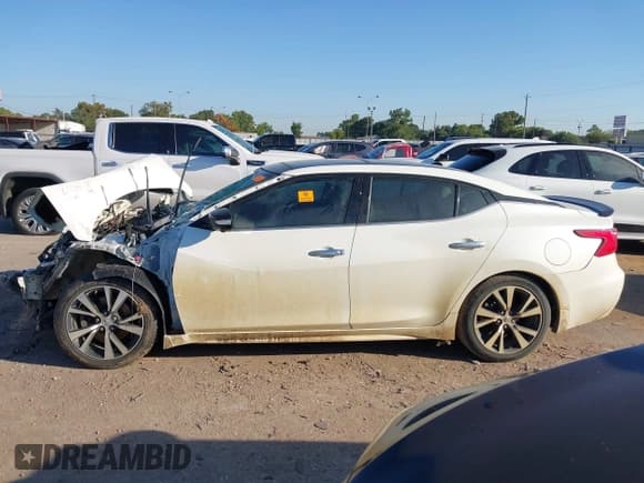 ✅ 2018 Nissan Maxima SV • VIN: 1N4AA6AP4JC366842 • Lot: 43296685. Wystawiony na IAAI z przebiegiem Nie podano. Bezpłatny archiwum sprzedaży aukcyjnych z USA i szczegółowy raport historii pojazdu na DreamBid. Zdjęcie 13.