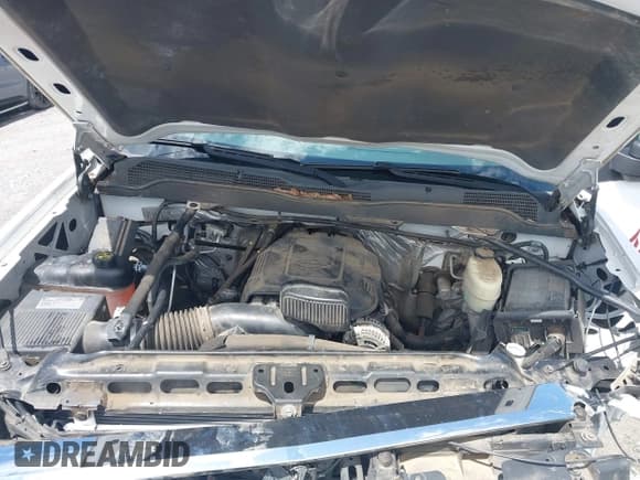 ✅ 2015 Chevrolet Silverado 2500HD Work Truck • VIN: 1GC0CUEG0FZ502953 • Lot: 42425034. Wystawiony na IAAI z przebiegiem Nie podano. Bezpłatny archiwum sprzedaży aukcyjnych z USA i szczegółowy raport historii pojazdu na DreamBid. Zdjęcie 10.