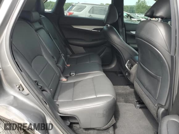 ✅ 2019 Infiniti QX50 Luxe • VIN: 3PCAJ5M19KF147570 • Лот: 81753785. Опубликован ранее на Copart с пробегом 86 999 миль. Бесплатный доступ к архиву аукционных продаж из США и подробный отчёт об истории автомобиля на DreamBid. Изображение 11.