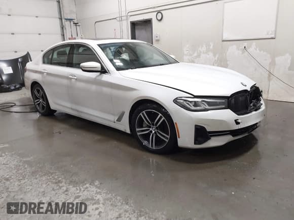 ✅ 2021 BMW 5 Series 530i xDrive • VIN: WBA13BJ09MWX04445 • Lot: 41461330. Listed on IAAI with 40,329 mi. Free auction sales archive from the USA and detailed vehicle history report at DreamBid. Image 1.