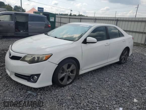 2014 Toyota Camry L with VIN 4T1BF1FK5EU303714, listed as a Copart auction lot 71257775 with 198,095 mi miles and Salvage title. Bid and sale history available at DreamBid. Image 1.