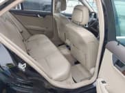 ✅ 2014 Mercedes-Benz C 250 Sport • VIN: WDDGF4HB2EA968117 • Lot: 42105598. Wystawiony na IAAI z przebiegiem 119 237 mil. Bezpłatny archiwum sprzedaży aukcyjnych z USA i szczegółowy raport historii pojazdu na DreamBid. Zdjęcie 8.