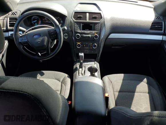 ✅ 2017 Ford Explorer XLT • VIN: 1FM5K8D84HGC01977 • Lot: 53657085. Wystawiony na Copart z przebiegiem 86 119 mil. Bezpłatny archiwum sprzedaży aukcyjnych z USA i szczegółowy raport historii pojazdu na DreamBid. Zdjęcie 8.