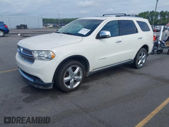 ✅ 2011 Dodge Durango Citadel • VIN: 1D4RD5GG1BC716924 • Lot: 42719129. Wystawiony na IAAI z przebiegiem 225 179 mil. Bezpłatny archiwum sprzedaży aukcyjnych z USA i szczegółowy raport historii pojazdu na DreamBid. Zdjęcie 2.