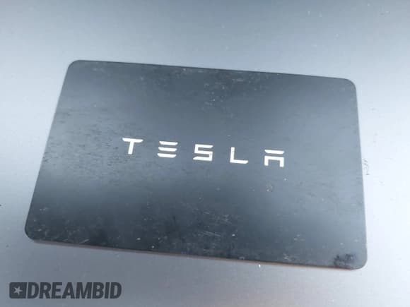 ✅ 2024 Tesla Model Y • VIN: 7SAYGDED7RF095496 • Lot: 43528096. Wystawiony na IAAI z przebiegiem 36 015 mil. Bezpłatny archiwum sprzedaży aukcyjnych z USA i szczegółowy raport historii pojazdu na DreamBid. Zdjęcie 11.