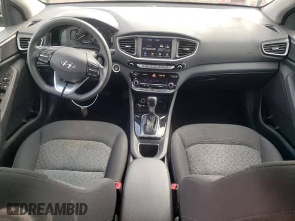 2017 Hyundai Ioniq Blue с VIN KMHC65LC4HU055369, выставлен на аукционе Copart как лот 69185973 с пробегом 85 795 миль миль и Списание • Salvage title. История ставок и продаж доступна на DreamBid. Изображение 8.