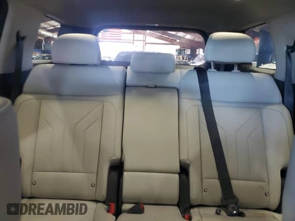 2025 Hyundai Santa Fe SEL с VIN 5NMP24GL4SH068921, выставлен на аукционе Copart как лот 46799945 с пробегом 9 316 миль миль и Списание • Salvage title. История ставок и продаж доступна на DreamBid. Изображение 10.