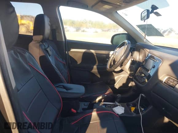 2014 Mitsubishi Outlander SE z VIN JA4AD3A37EZ010010, wystawiony jako IAAI lot #43604266 z przebiegiem 168 675 mil mil oraz . Historia ofert i sprzedaży dostępna na DreamBid. Obrazek 5.