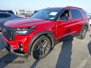 ✅ 2025 Ford Explorer ST • VIN: 1FMWK8GC4SGB02488 • Лот: 43546829. Опубликован ранее на IAAI с пробегом 13 179 миль. Бесплатный доступ к архиву аукционных продаж из США и подробный отчёт об истории автомобиля на DreamBid. Изображение 2.