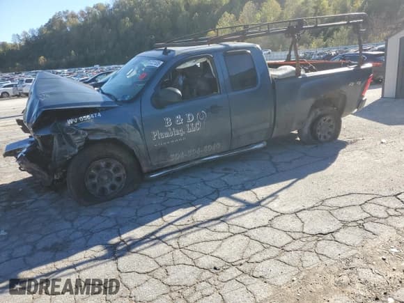 ✅ 2011 Chevrolet Silverado 1500 LS • VIN: 1GCRKREA0BZ121102 • Лот: 87221535. Опубликован ранее на Copart с пробегом Не указан. Бесплатный доступ к архиву аукционных продаж из США и подробный отчёт об истории автомобиля на DreamBid. Изображение 1.