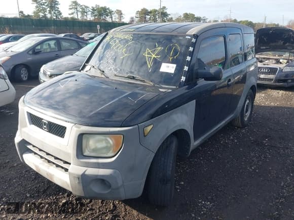 ✅ 2003 Honda Element DX • VIN: 5J6YH28273L008865 • Лот: 43786668. Опубликован ранее на IAAI с пробегом Не указан. Бесплатный доступ к архиву аукционных продаж из США и подробный отчёт об истории автомобиля на DreamBid. Изображение 2.
