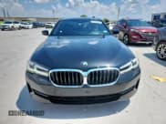 ✅ 2022 BMW 5 Series 530i xDrive • VIN: WBA13BJ09NCJ00249 • Лот: 69185245. Опубликован ранее на Copart с пробегом 57 127 миль. Бесплатный доступ к архиву аукционных продаж из США и подробный отчёт об истории автомобиля на DreamBid. Изображение 5.