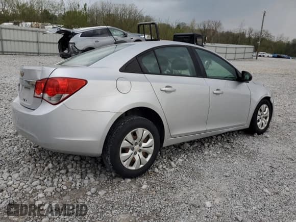 ✅ 2016 Chevrolet Cruze LS • VIN: 1G1PB5SH8G7200093 • Lot: 55232325. Listed on Copart with 133,495 mi. Free auction sales archive from the USA and detailed vehicle history report at DreamBid. Image 3.