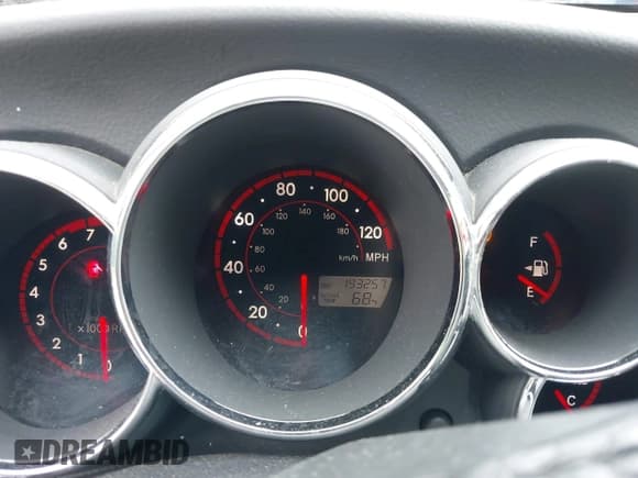 ✅ 2006 Toyota Matrix STD • VIN: 2T1LR30E36C553692 • Lot: 42468281. Listed on IAAI with 193,257 mi. Free auction sales archive from the USA and detailed vehicle history report at DreamBid. Image 7.