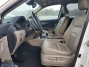 ✅ 2017 Honda Pilot EX-L • VIN: 5FNYF5H65HB026680 • Lot: 92810595. Listed on Copart with 84,919 mi. Free auction sales archive from the USA and detailed vehicle history report at DreamBid. Image 7.