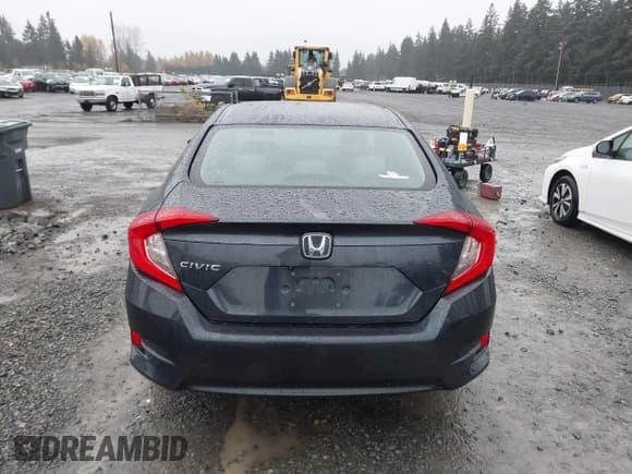 ✅ 2017 Honda Civic LX • VIN: 2HGFC2F57HH542429 • Lot: 43711553. Wystawiony na IAAI z przebiegiem 80 981 mil. Bezpłatny archiwum sprzedaży aukcyjnych z USA i szczegółowy raport historii pojazdu na DreamBid. Zdjęcie 16.