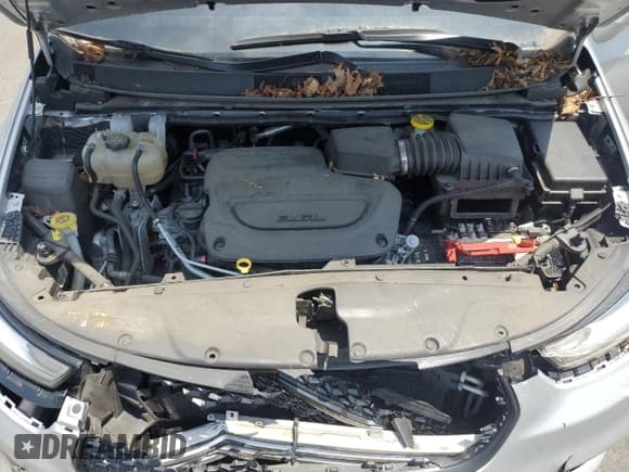 ✅ 2022 Chrysler Pacifica Limited • VIN: 2C4RC1GG6NR136945 • Лот: 62832065. Опубликован ранее на Copart с пробегом 64 402 миль. Бесплатный доступ к архиву аукционных продаж из США и подробный отчёт об истории автомобиля на DreamBid. Изображение 12.