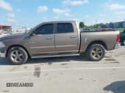 ✅ 2010 Dodge 1500 Sport • VIN: 1D7RV1CT5AS144417 • Lot: 43027380. Wystawiony na IAAI z przebiegiem 123 759 mil. Bezpłatny archiwum sprzedaży aukcyjnych z USA i szczegółowy raport historii pojazdu na DreamBid. Zdjęcie 12.