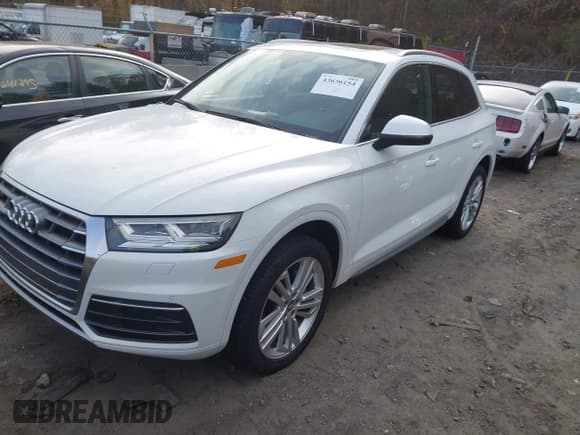 ✅ 2018 Audi Q5 Premium Plus • VIN: WA1BNAFY5J2134645 • Лот: 43636154. Опубликован ранее на IAAI с пробегом 50 581 миль. Бесплатный доступ к архиву аукционных продаж из США и подробный отчёт об истории автомобиля на DreamBid. Изображение 2.