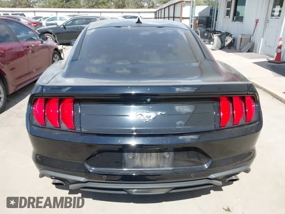✅ 2022 Ford Mustang EcoBoost Premium • VIN: 1FA6P8TH1N5147708 • Лот: 43368485. Опубликован ранее на IAAI с пробегом 27 784 миль. Бесплатный доступ к архиву аукционных продаж из США и подробный отчёт об истории автомобиля на DreamBid. Изображение 16.