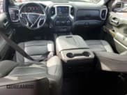 ✅ 2021 Chevrolet Silverado 1500 RST • VIN: 1GCUYEED1MZ305186 • Lot: 72756854. Wystawiony na Copart z przebiegiem 64 094 mil. Bezpłatny archiwum sprzedaży aukcyjnych z USA i szczegółowy raport historii pojazdu na DreamBid. Zdjęcie 8.