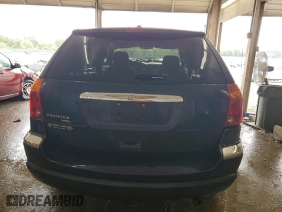 ✅ 2006 Chrysler Pacifica Touring • VIN: 2A4GM68416R762632 • Lot: 82084435. Wystawiony na Copart z przebiegiem 191 417 mil. Bezpłatny archiwum sprzedaży aukcyjnych z USA i szczegółowy raport historii pojazdu na DreamBid. Zdjęcie 6.