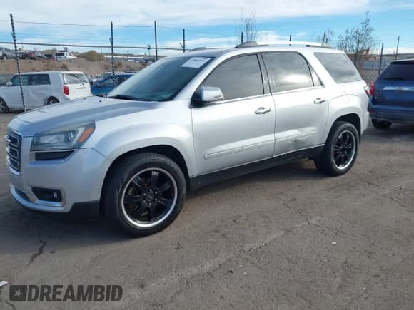 ✅ 2017 GMC Acadia Limited • VIN: 1GKKRSKDXHJ207662 • Lot: 43904518. Listed on IAAI with 175,435 mi. Free auction sales archive from the USA and detailed vehicle history report at DreamBid. Image 2.