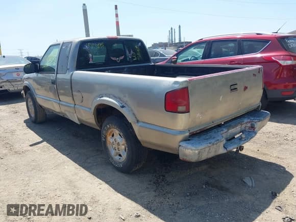 ✅ 2001 Chevrolet S-10 LS • VIN: 1GCDT19W41K181244 • Лот: 42129845. Опубликован ранее на IAAI с пробегом 183 368 миль. Бесплатный доступ к архиву аукционных продаж из США и подробный отчёт об истории автомобиля на DreamBid. Изображение 3.