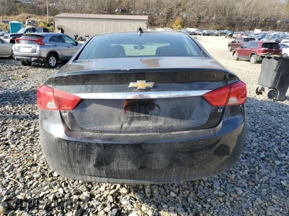 ✅ 2019 Chevrolet Impala LT • VIN: 1G11Z5S39KU143726 • Лот: 78160914. Опубликован ранее на Copart с пробегом 204 812 миль. Бесплатный доступ к архиву аукционных продаж из США и подробный отчёт об истории автомобиля на DreamBid. Изображение 6.
