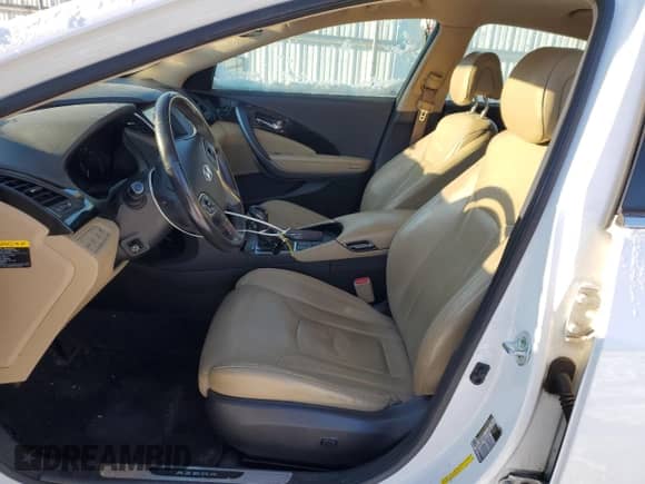 2016 Hyundai Azera z VIN KMHFG4JG4GA505841, wystawiony jako Copart lot #87061014 z przebiegiem 62 342 mil mil oraz Szkoda całkowita • Salvage title. Historia ofert i sprzedaży dostępna na DreamBid. Obrazek 7.