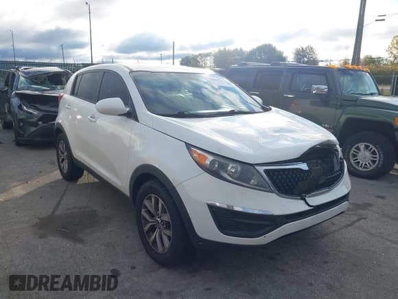 ✅ 2014 Kia Sportage LX • VIN: KNDPB3AC4E7557379 • Lot: 43499252. Listed on IAAI with 188,583 mi. Free auction sales archive from the USA and detailed vehicle history report at DreamBid. Image 1.