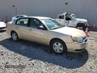 2005 Chevrolet Malibu LS z VIN 1G1ZT54875F224942, wystawiony jako Copart lot #62022134 z przebiegiem 362 648 mil mil oraz Szkoda całkowita • Salvage title. Historia ofert i sprzedaży dostępna na DreamBid. Obrazek 4.
