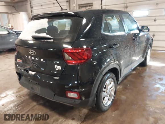 ✅ 2023 Hyundai Venue SE • VIN: KMHRB8A32PU215077 • Lot: 41407844. Listed on IAAI with 35,236 mi. Free auction sales archive from the USA and detailed vehicle history report at DreamBid. Image 4.