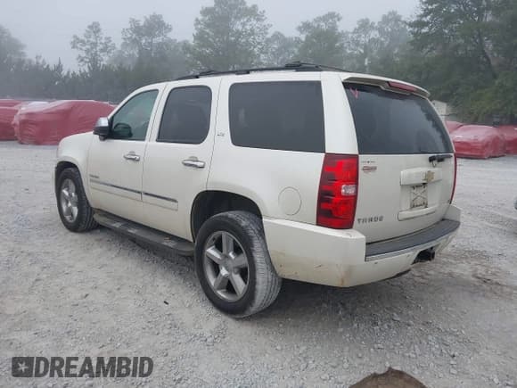 ✅ 2011 Chevrolet Tahoe LTZ • VIN: 1GNSCCE05BR367234 • Lot: 43744113. Listed on IAAI with 189,091 mi. Free auction sales archive from the USA and detailed vehicle history report at DreamBid. Image 3.