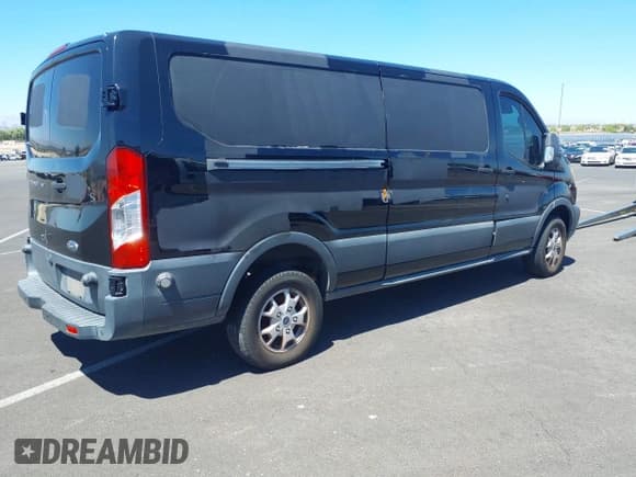 ✅ 2016 Ford Transit Cargo • VIN: 1FTYR2YM3GKB56866 • Lot: 42646667. Listed on IAAI with 125,629 mi. Free auction sales archive from the USA and detailed vehicle history report at DreamBid. Image 4.